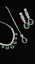Emerald Green Drop & Tikka Set
